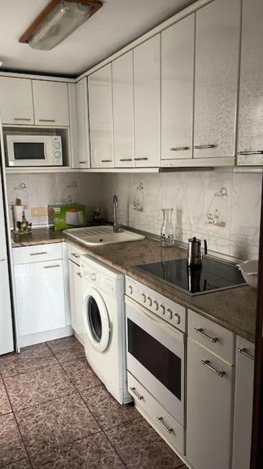 Apartamento Con Vistas Al Pilar Con Aparcamiento Privado ซาราโกซา ภายนอก รูปภาพ